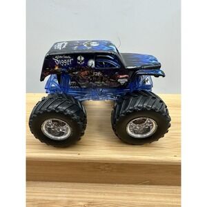 Monster Jam Son-Uva Digger 1:64 Diecast Monster Truck